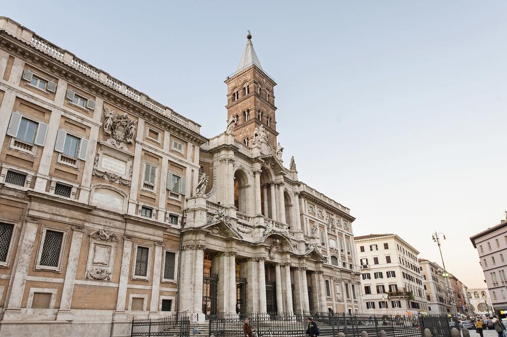 White Flat Colosseo Рим Экстерьер фото