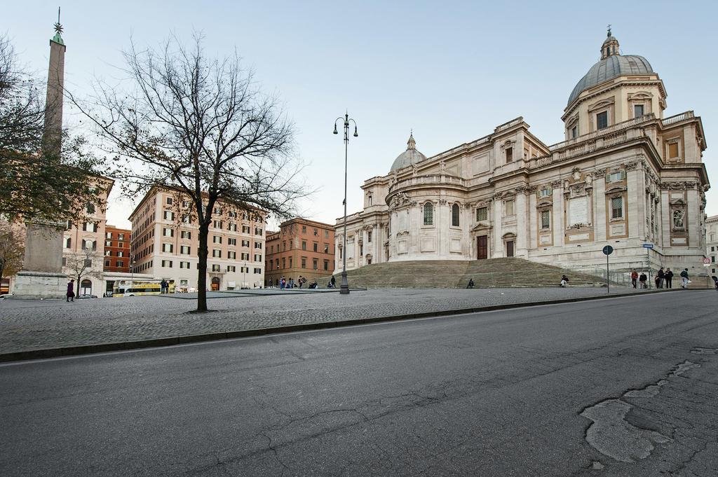 White Flat Colosseo Рим Экстерьер фото